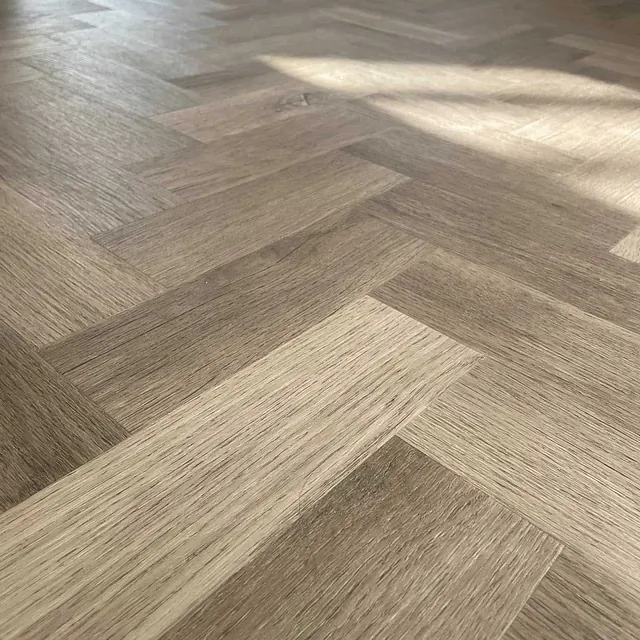 herringbone flooring
